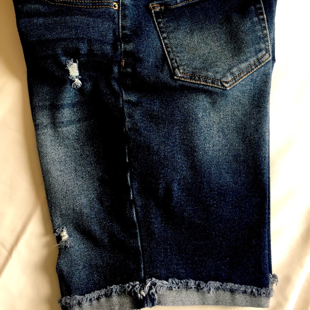 Stretch & ripped longer jean shorts!